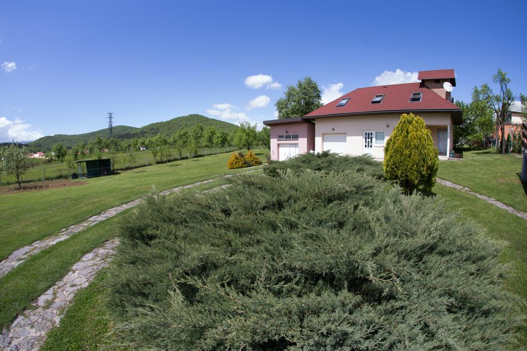 Apartment Oreskovic Otočac المظهر الخارجي الصورة