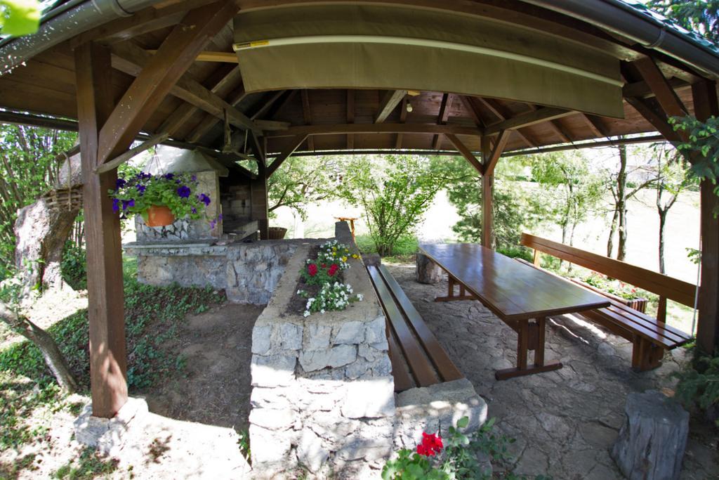 Apartment Oreskovic Otočac المظهر الخارجي الصورة