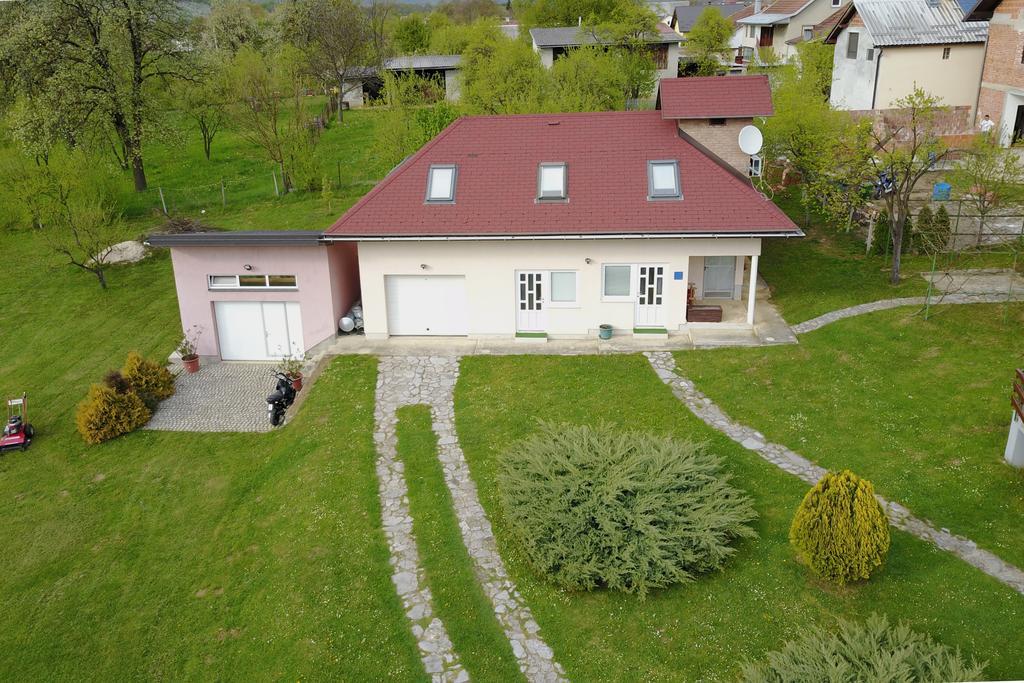 Apartment Oreskovic Otočac المظهر الخارجي الصورة