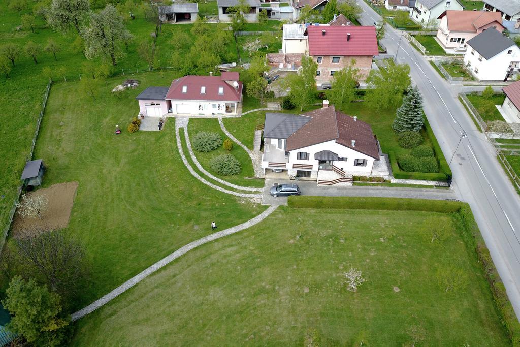 Apartment Oreskovic Otočac المظهر الخارجي الصورة