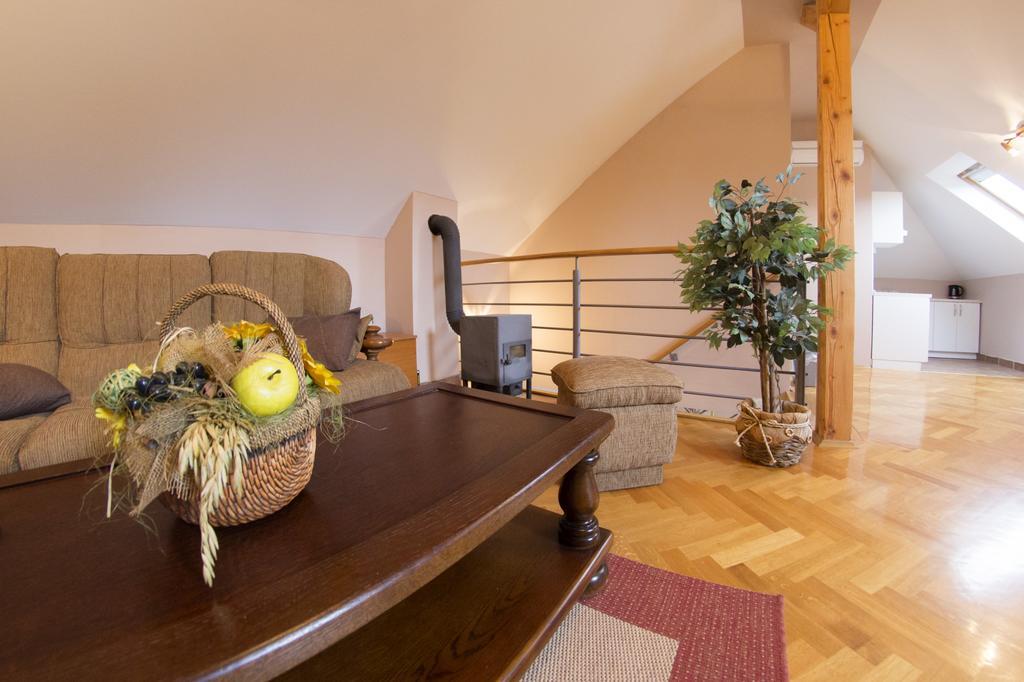 Apartment Oreskovic Otočac المظهر الخارجي الصورة